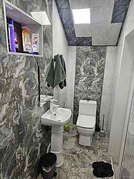 Satılır 4 otaqlı həyət evi 200 m²