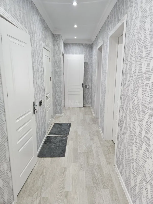 Satılır 4 otaqlı həyət evi 200 m²