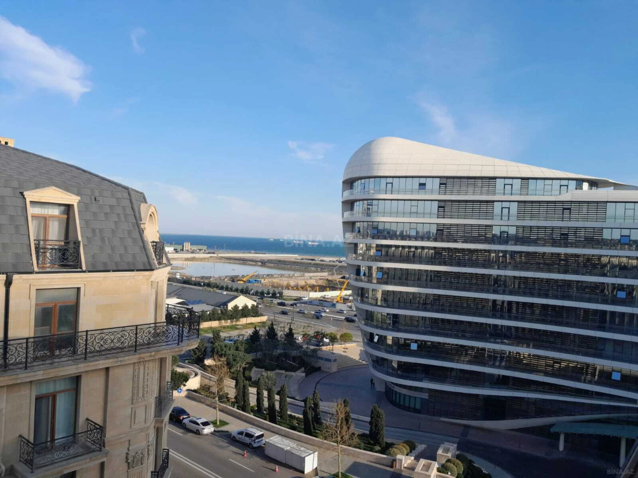 Kirayə verilir 3 otaqlı mənzil 130 m²