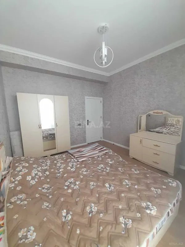 Kirayə verilir 3 otaqlı mənzil 130 m²