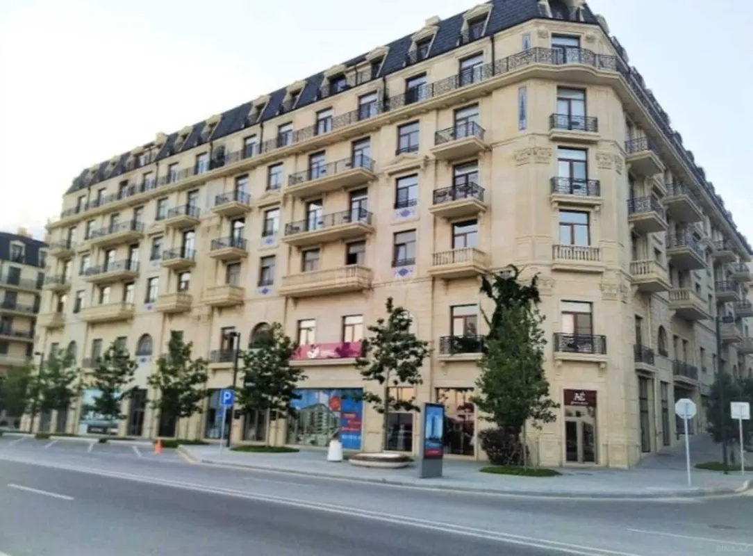 Kirayə verilir 3 otaqlı mənzil 130 m²