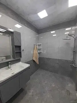 Kirayə verilir 3 otaqlı mənzil 130 m²