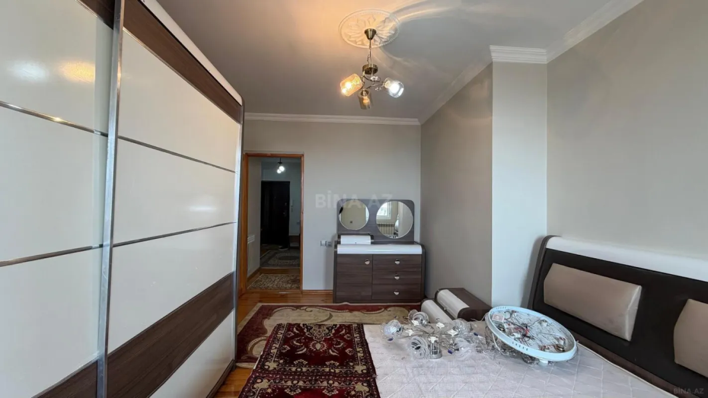 Satılır 1 otaqlı mənzil 68 m²