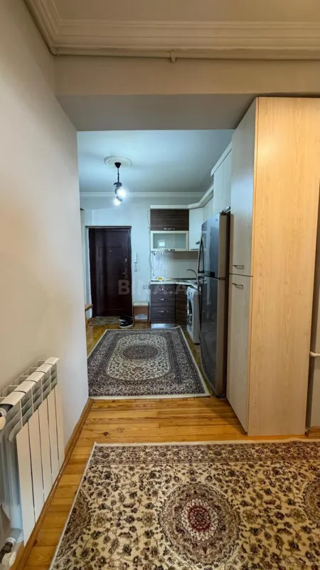 Satılır 1 otaqlı mənzil 68 m²