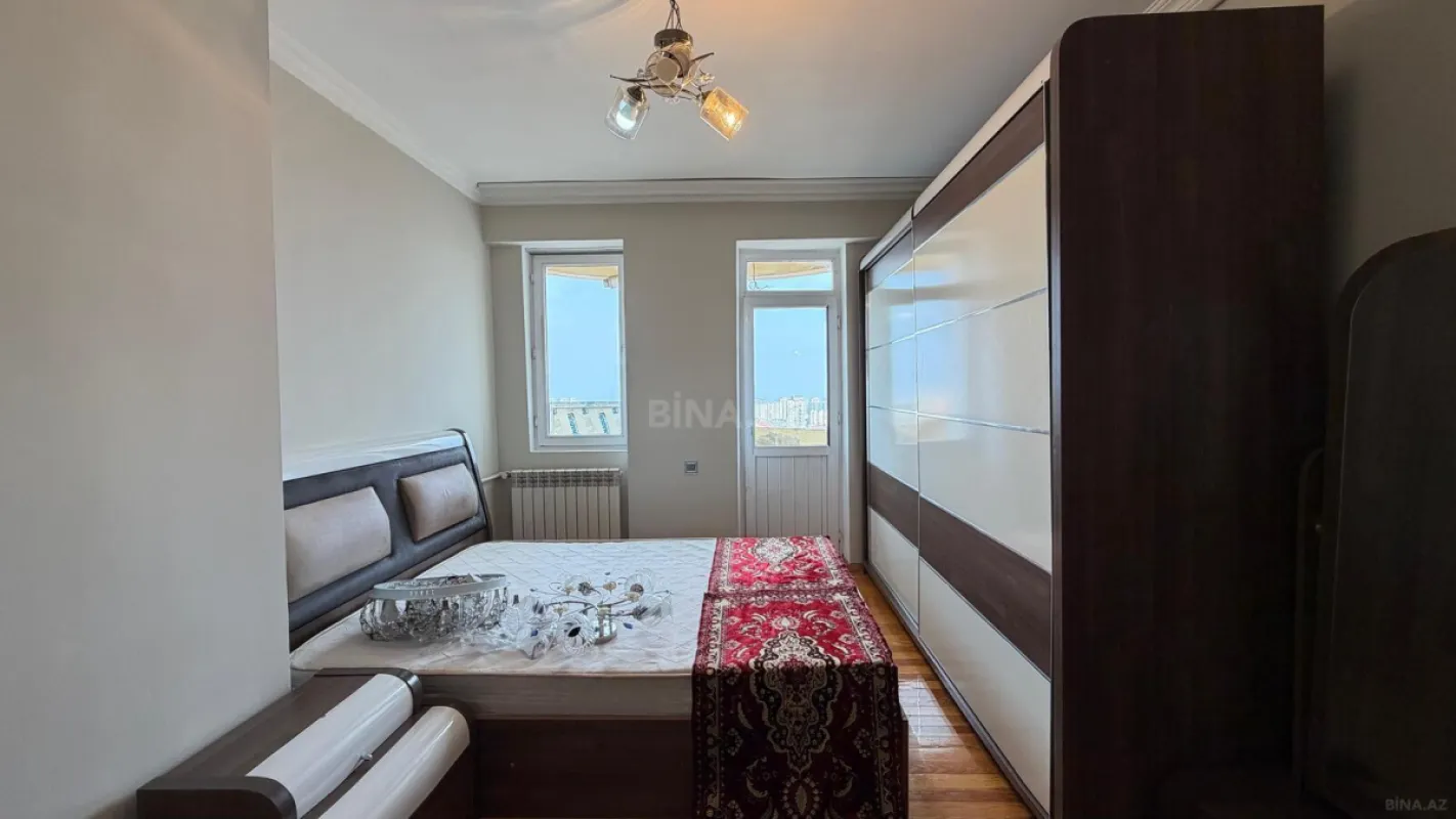 Satılır 1 otaqlı mənzil 68 m²