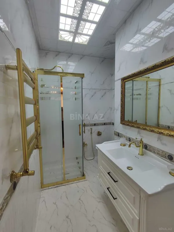 Kirayə verilir 2 otaqlı mənzil 120 m²