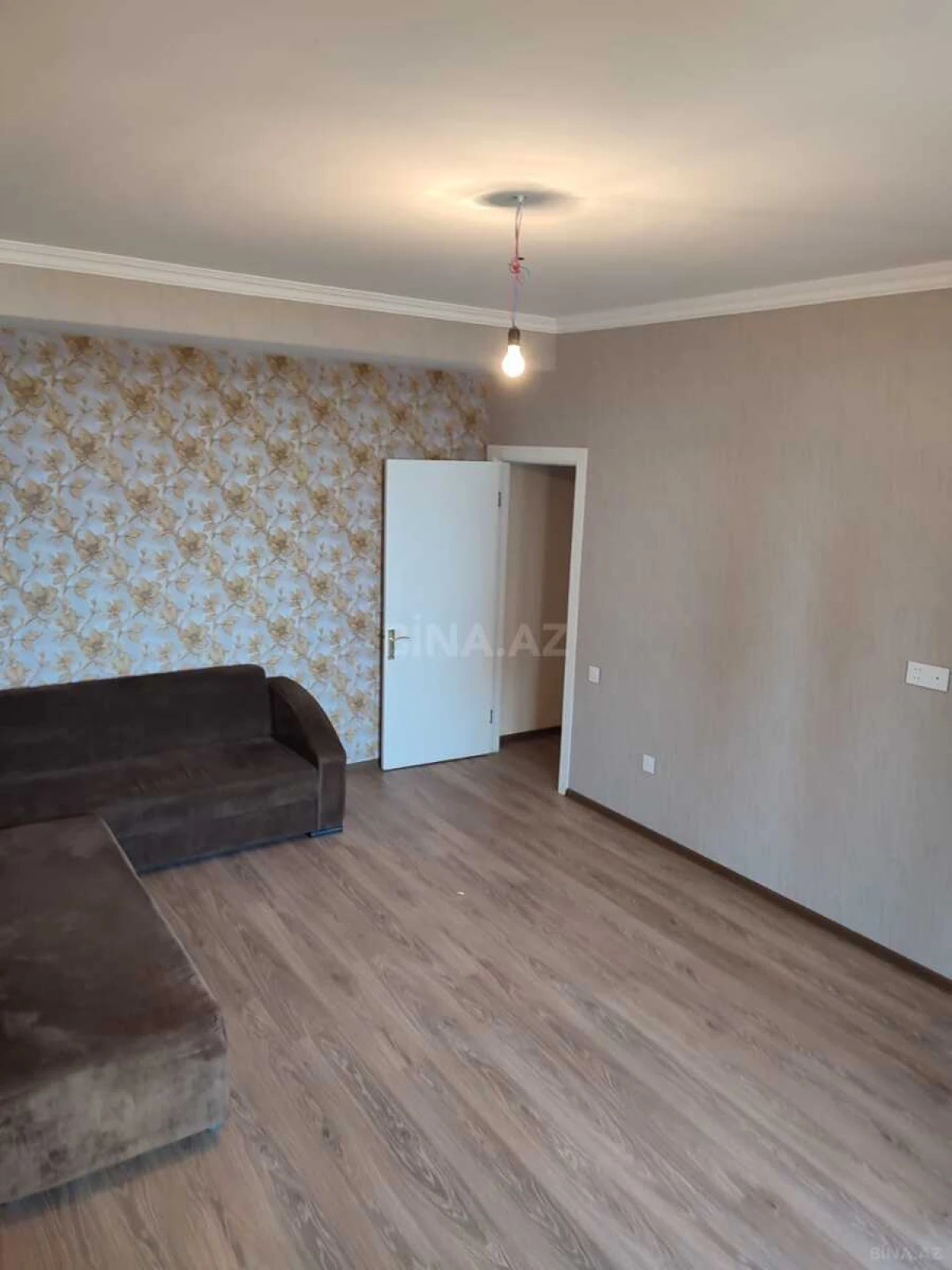 Satılır 2 otaqlı mənzil 70 m²