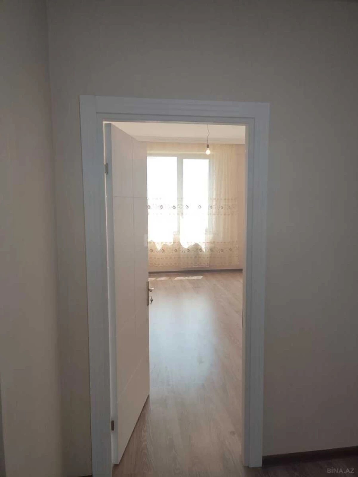 Satılır 2 otaqlı mənzil 70 m²