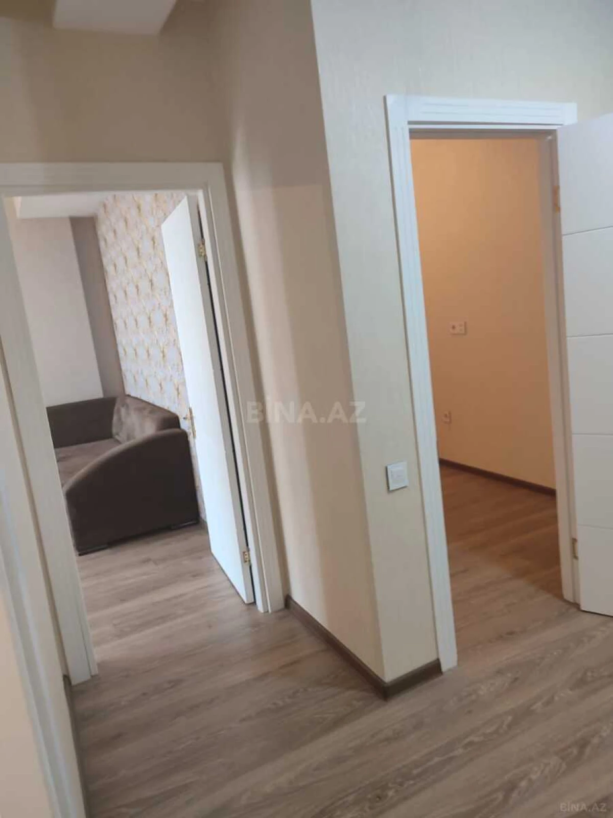 Satılır 2 otaqlı mənzil 70 m²