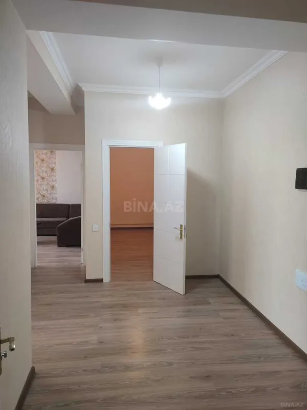 Satılır 2 otaqlı mənzil 70 m²