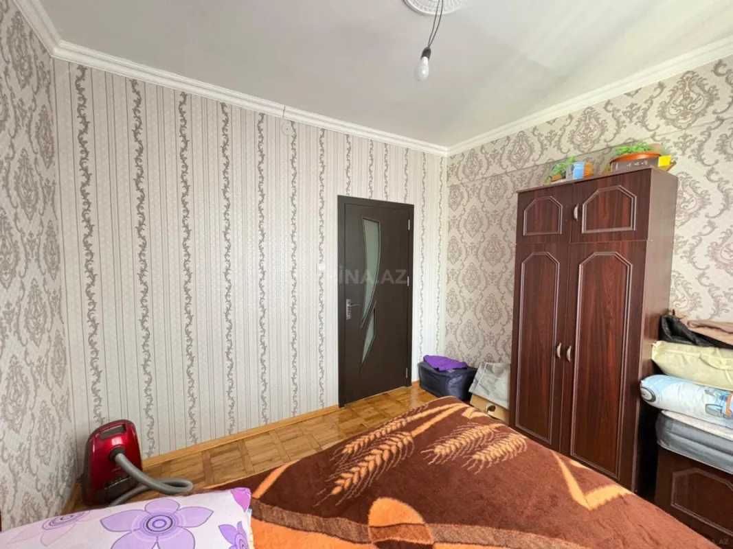Satılır 5 otaqlı mənzil 170 m²
