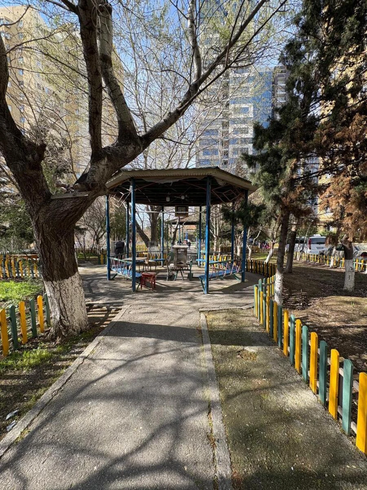 Satılır 5 otaqlı mənzil 170 m²