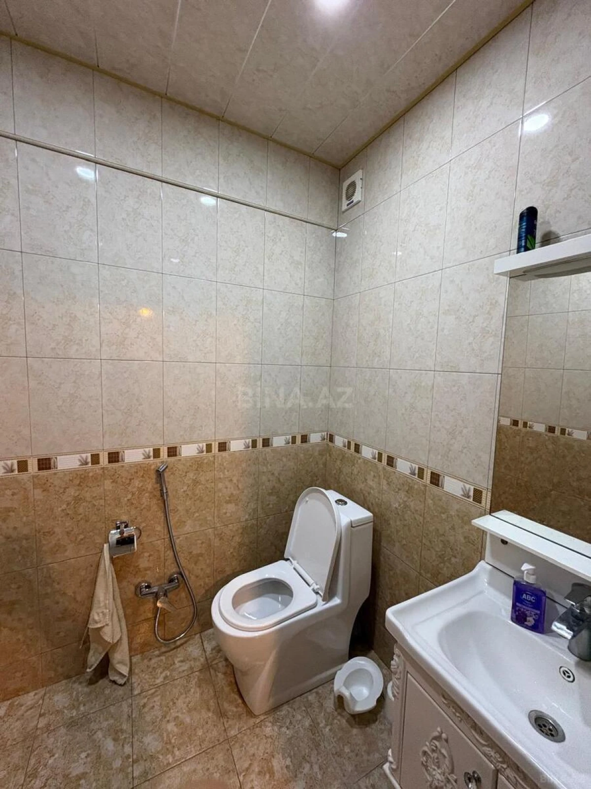 Satılır 5 otaqlı mənzil 170 m²