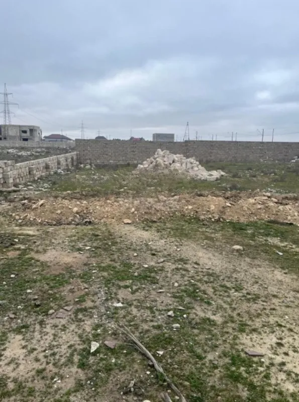 Satılır torpaq sahəsi 6 m²