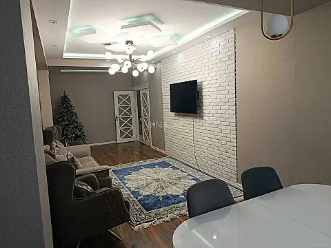 Satılır 3 otaqlı mənzil 120 m²