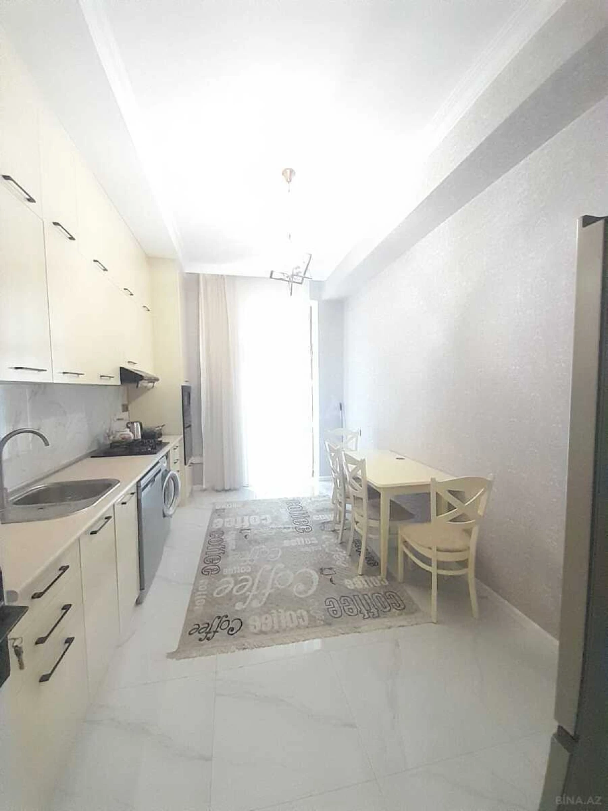 Kirayə verilir 3 otaqlı mənzil 140 m²
