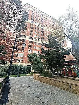 Satılır 4 otaqlı mənzil 135 m² — Bakı, Nizami 4 otaq 135.00 m²