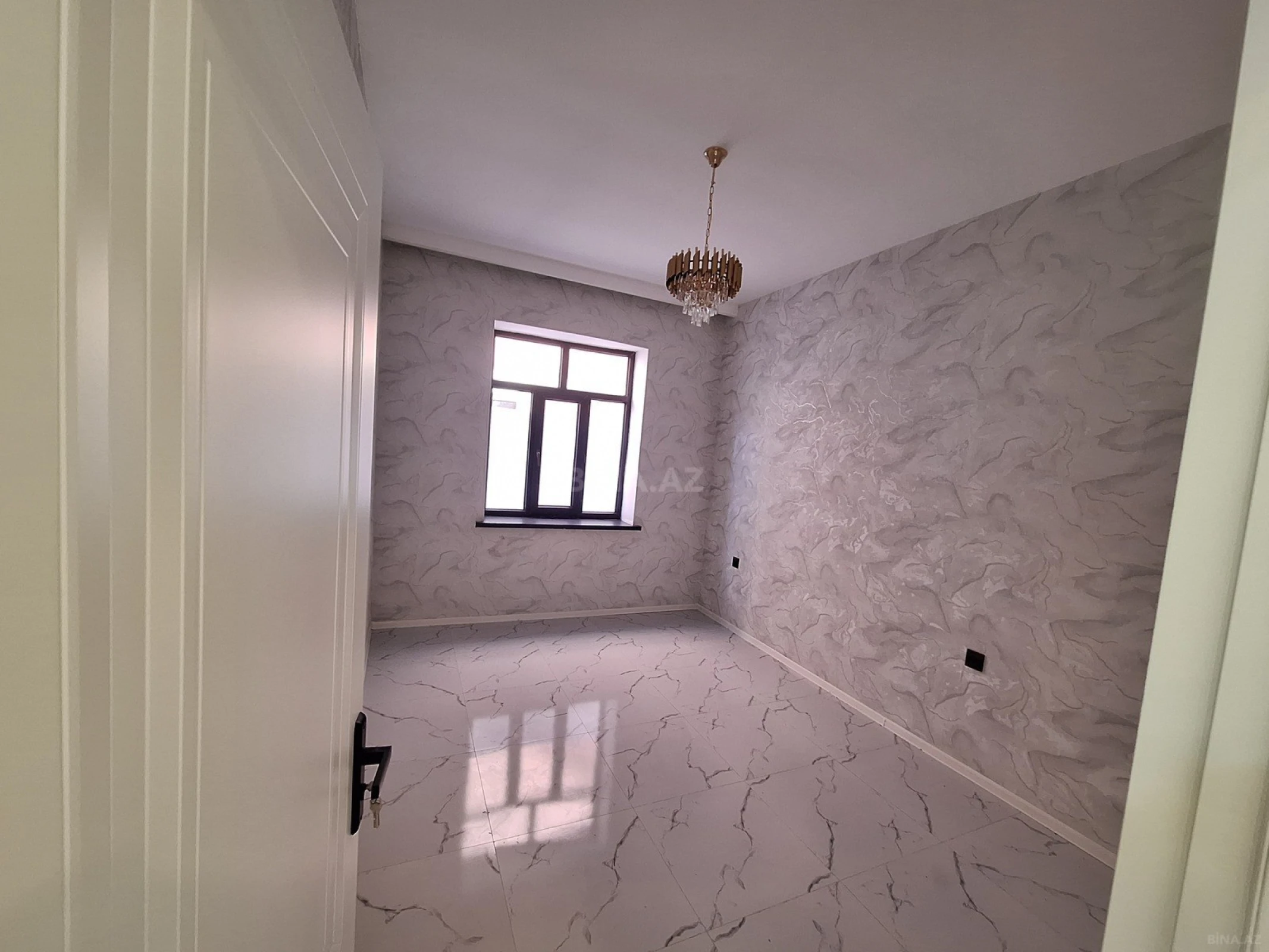 Satılır 4 otaqlı həyət evi 130 m²