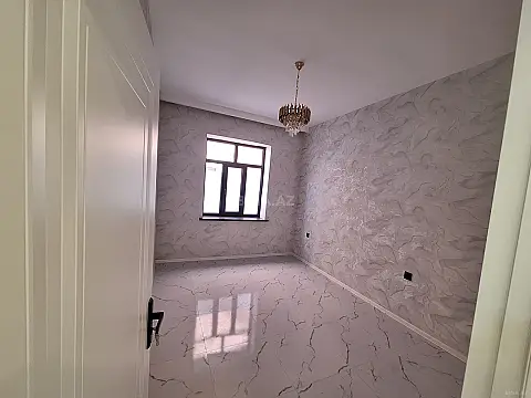 Satılır 4 otaqlı həyət evi 130 m²