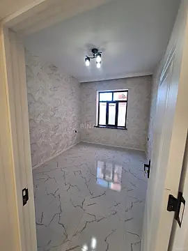 Satılır 4 otaqlı həyət evi 130 m²