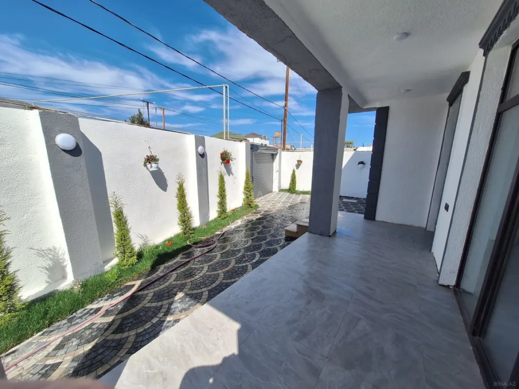 Satılır 4 otaqlı həyət evi 130 m²