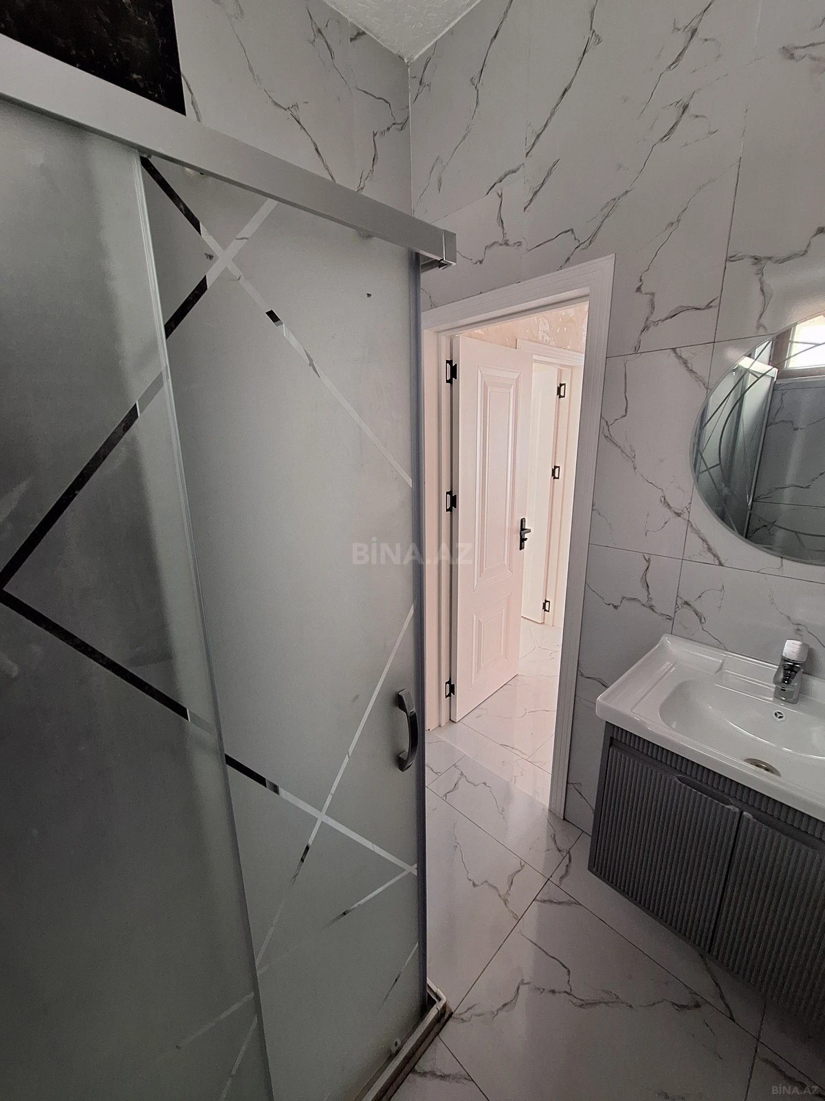 Satılır 4 otaqlı həyət evi 130 m²