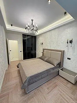 Kirayə verilir 2 otaqlı mənzil 80 m²
