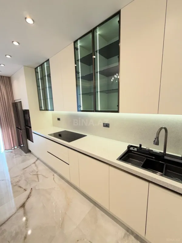 Kirayə verilir 2 otaqlı mənzil 80 m²