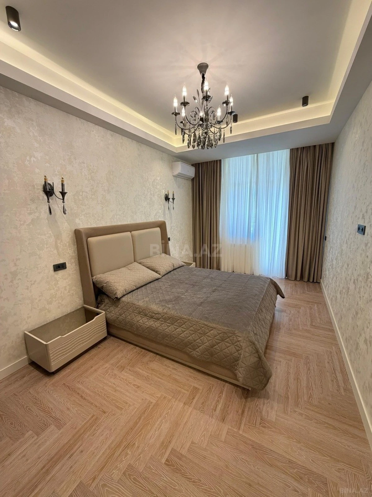 Kirayə verilir 2 otaqlı mənzil 80 m²