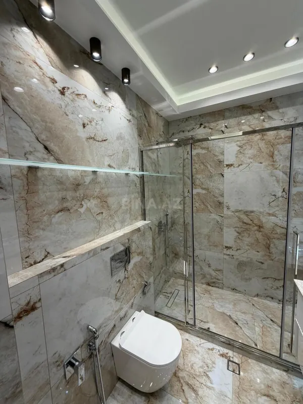 Kirayə verilir 2 otaqlı mənzil 80 m²