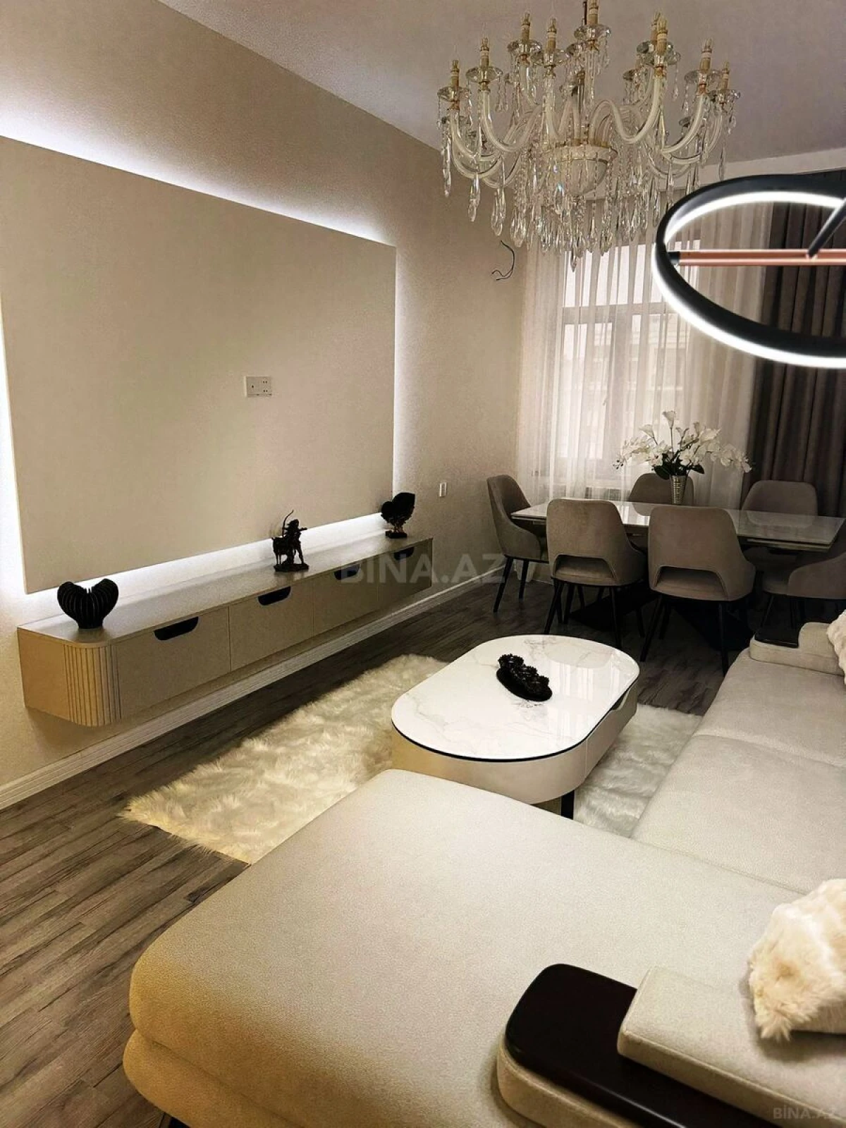 Satılır 2 otaqlı mənzil 105 m²