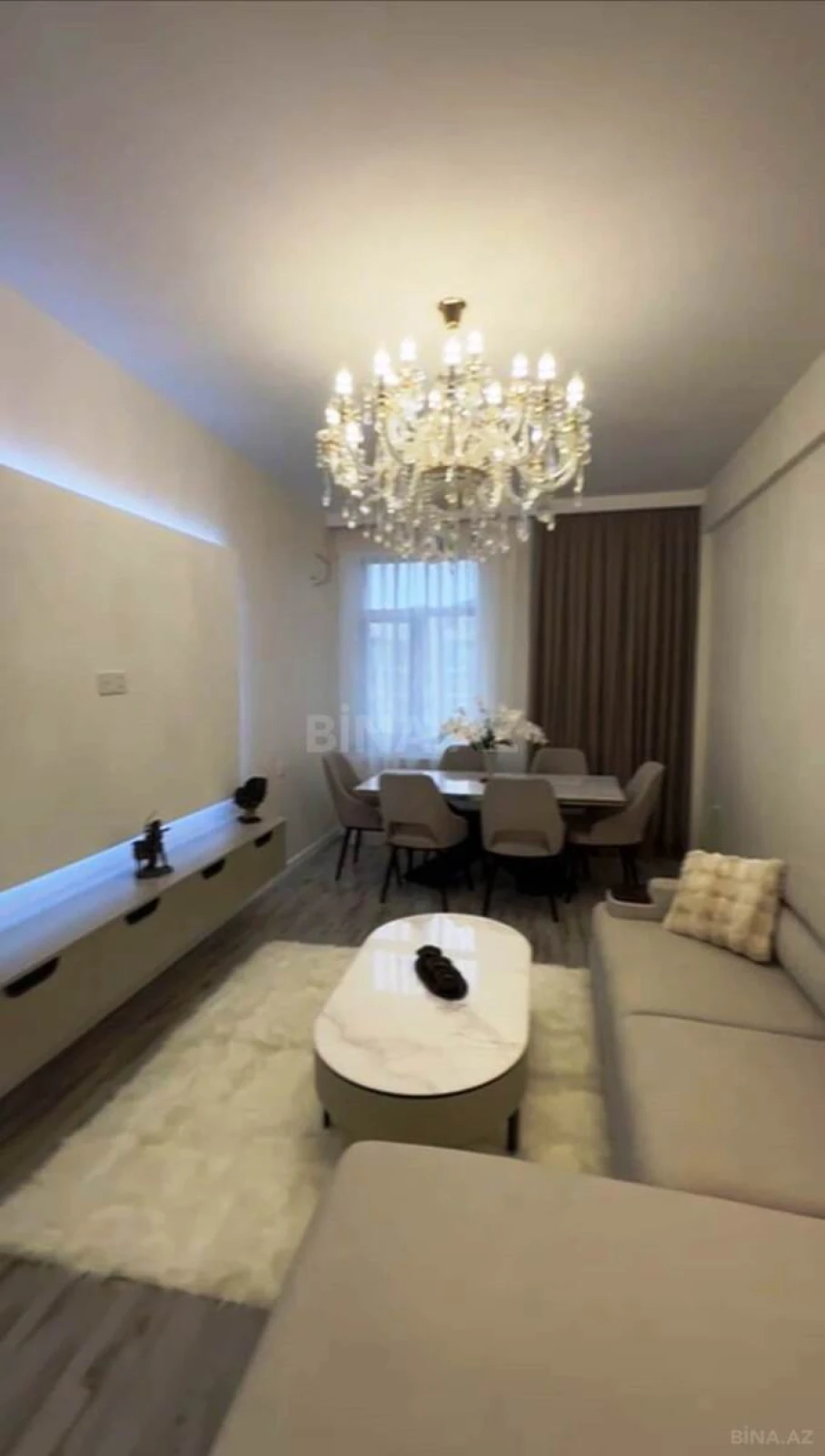 Satılır 2 otaqlı mənzil 105 m²