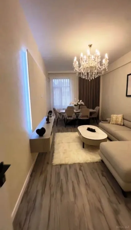 Satılır 2 otaqlı mənzil 105 m²