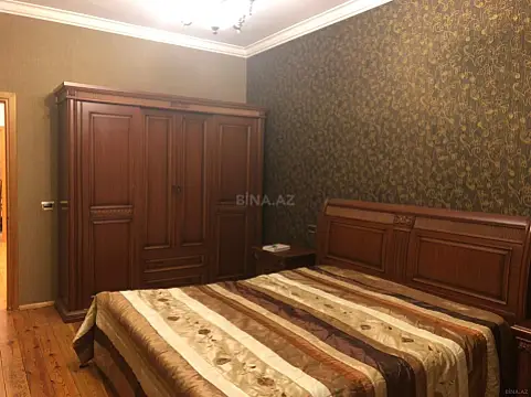 Satılır 2 otaqlı mənzil 105 m²