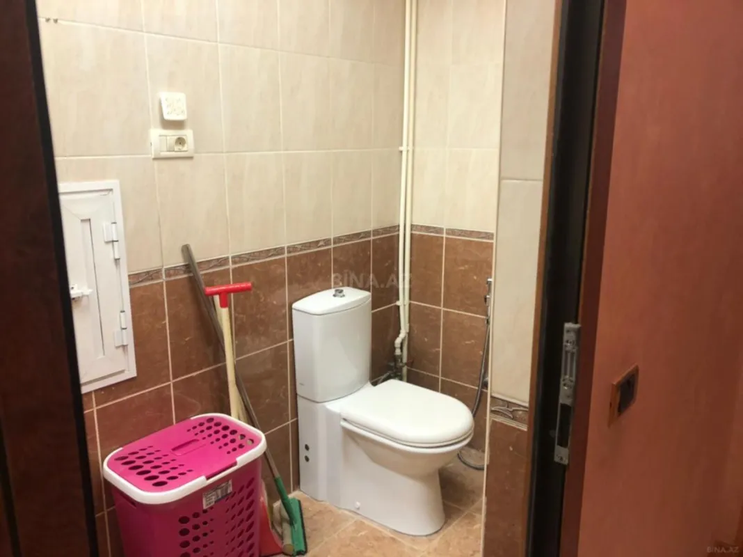 Satılır 2 otaqlı mənzil 105 m²