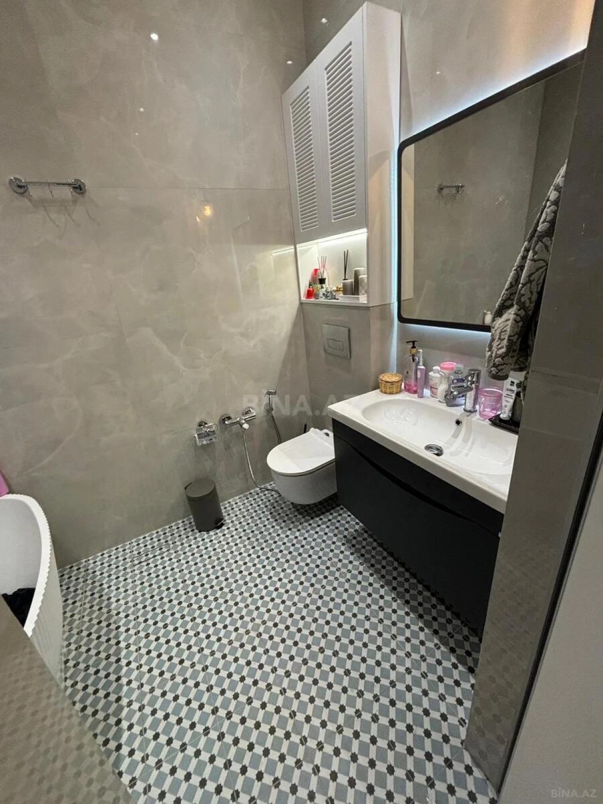 Satılır 2 otaqlı mənzil 55 m²