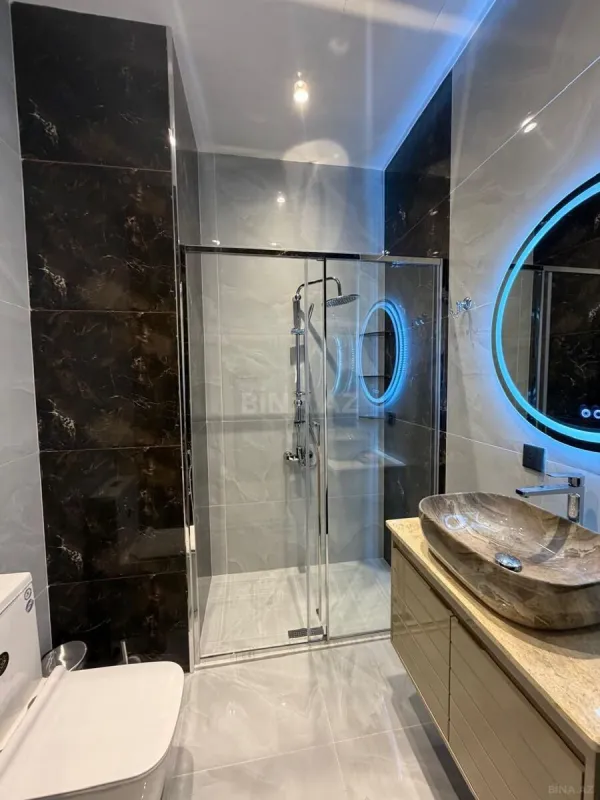 Kirayə verilir 2 otaqlı mənzil 75 m²