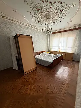 Satılır 4 otaqlı mənzil 120 m²