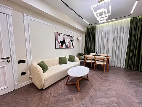 Satılır 3 otaqlı mənzil 96 m² — Bakı 3 otaq 96.00 m²