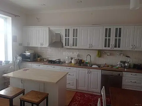 Satılır 8 otaqlı həyət evi 105 m²