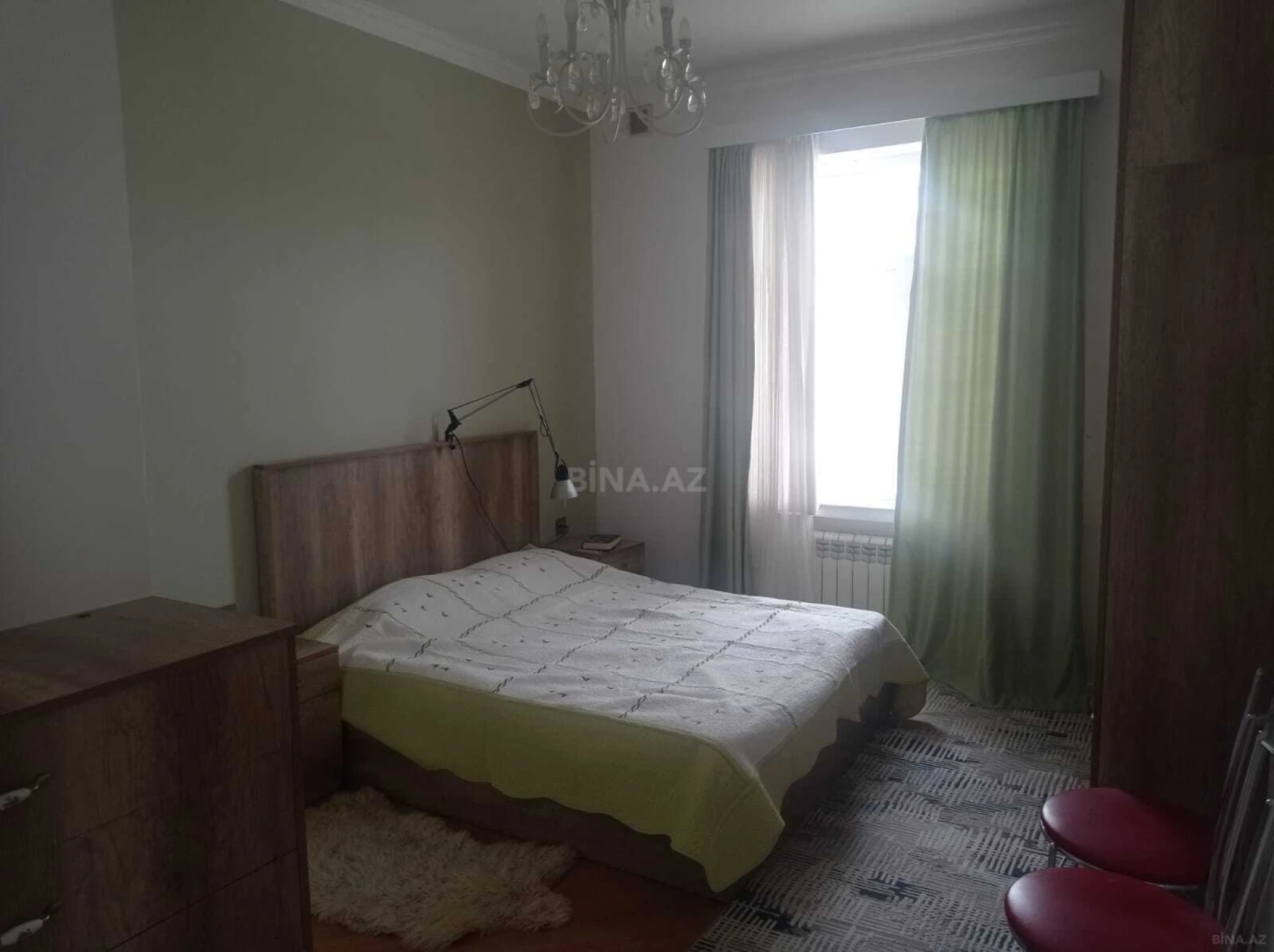 Satılır 8 otaqlı həyət evi 105 m²