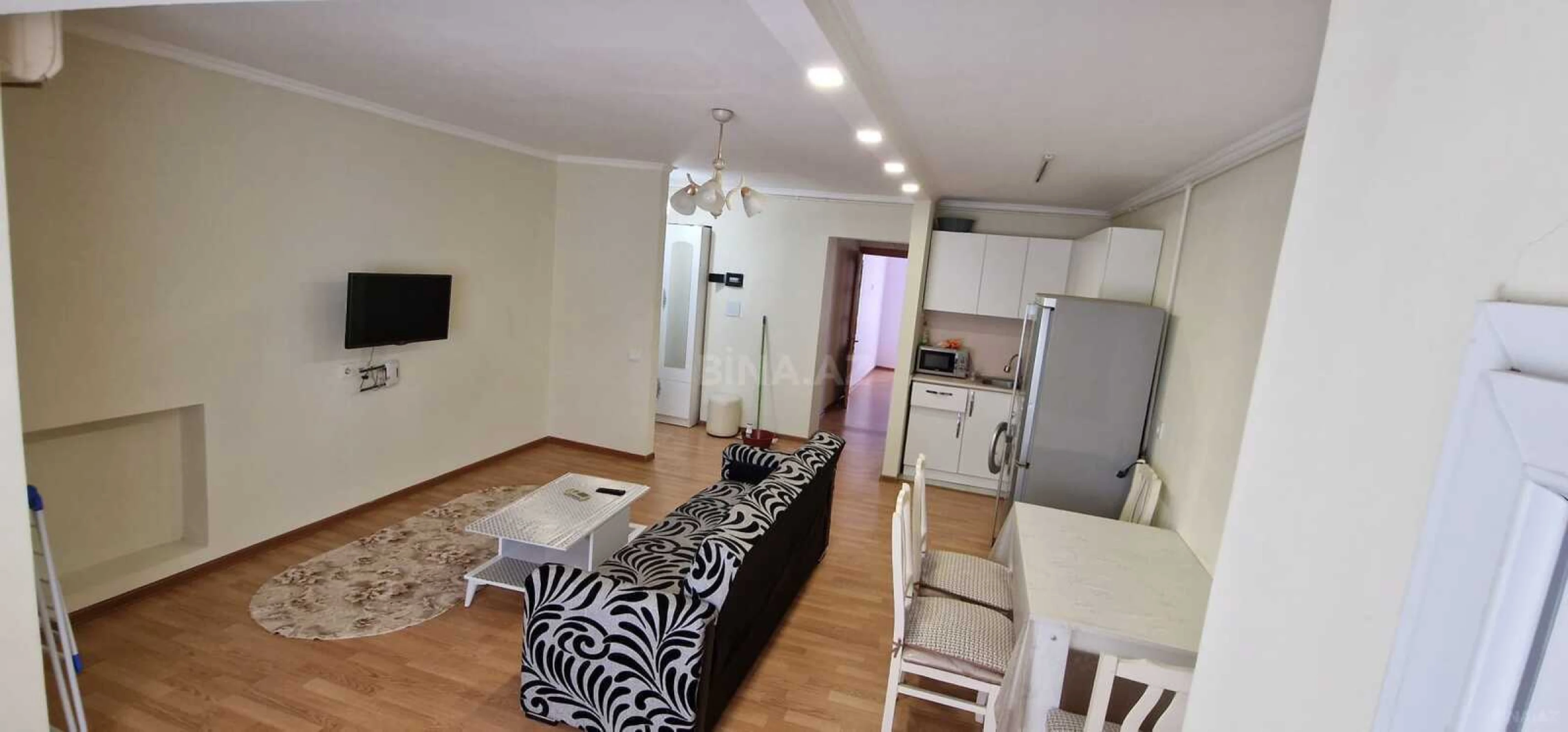 Kirayə verilir 2 otaqlı mənzil 55 m²