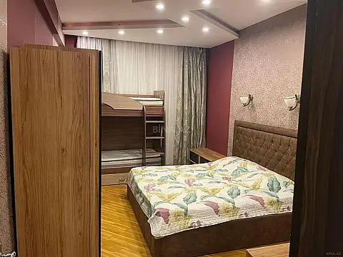 Kirayə verilir 2 otaqlı mənzil 97 m²