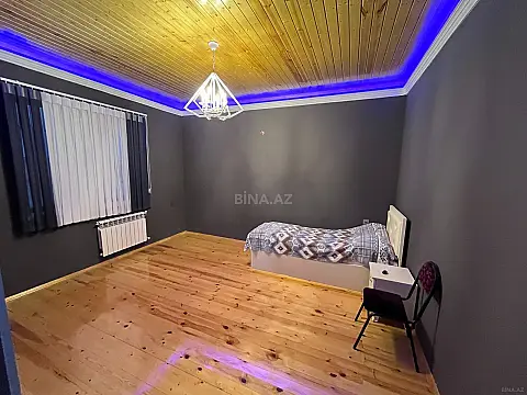 Satılır 6 otaqlı həyət evi 200 m²