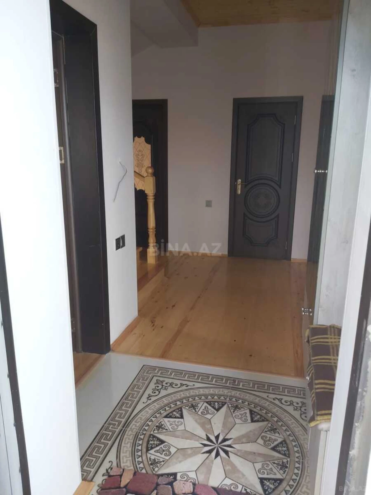 Satılır 6 otaqlı həyət evi 200 m²