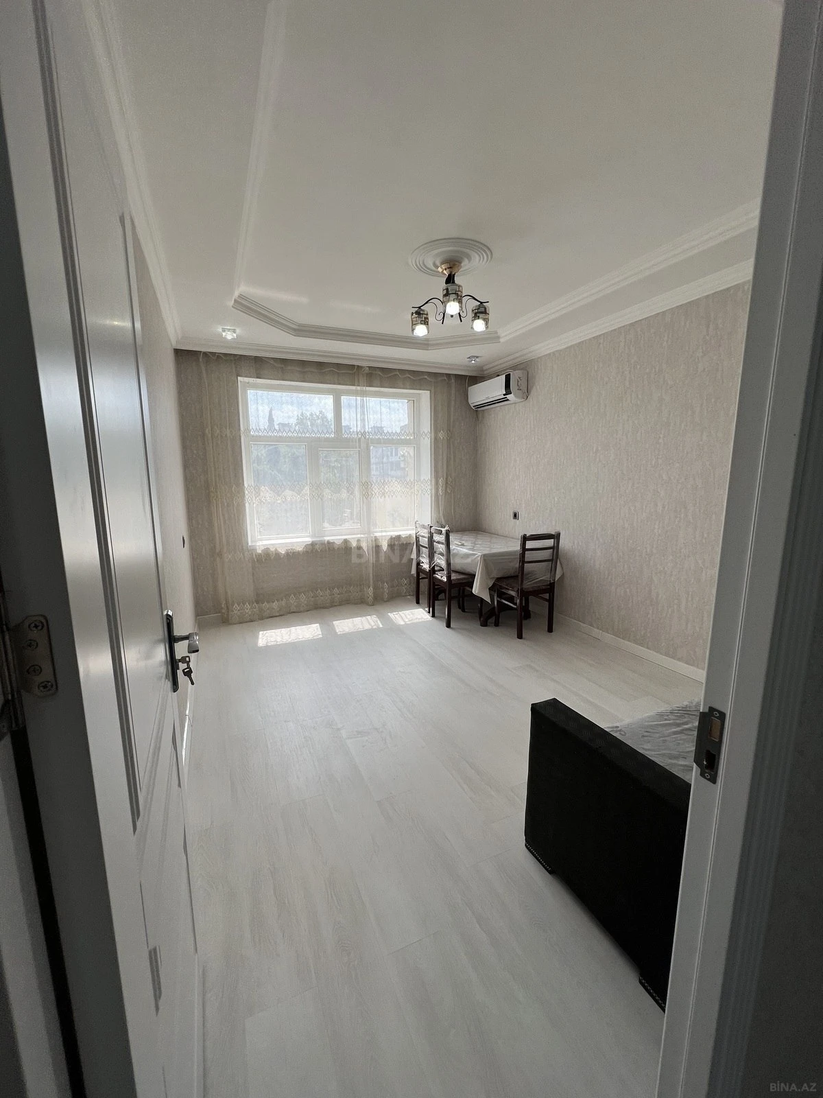 Kirayə verilir 2 otaqlı mənzil 50 m²