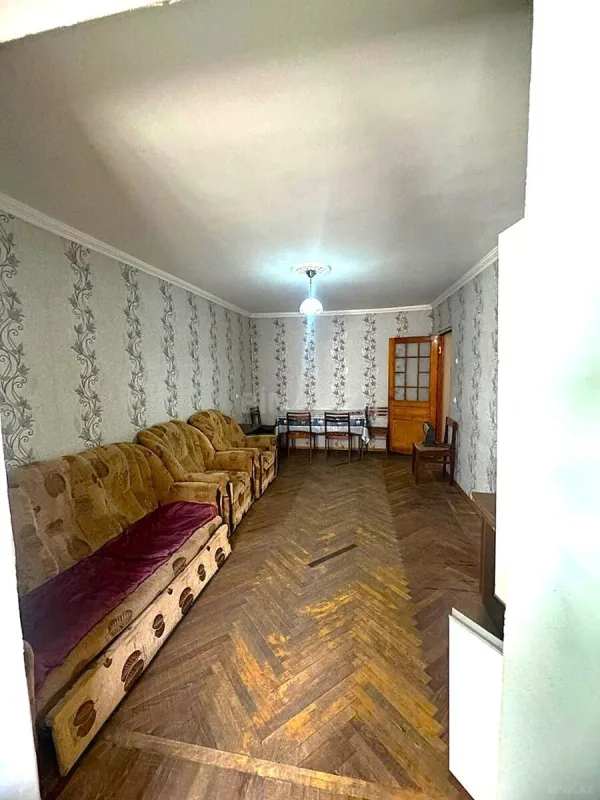 Satılır 1 otaqlı mənzil 50 m²