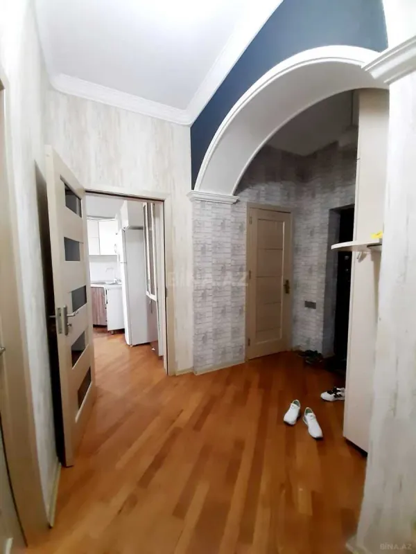 Kirayə verilir 2 otaqlı mənzil 70 m²