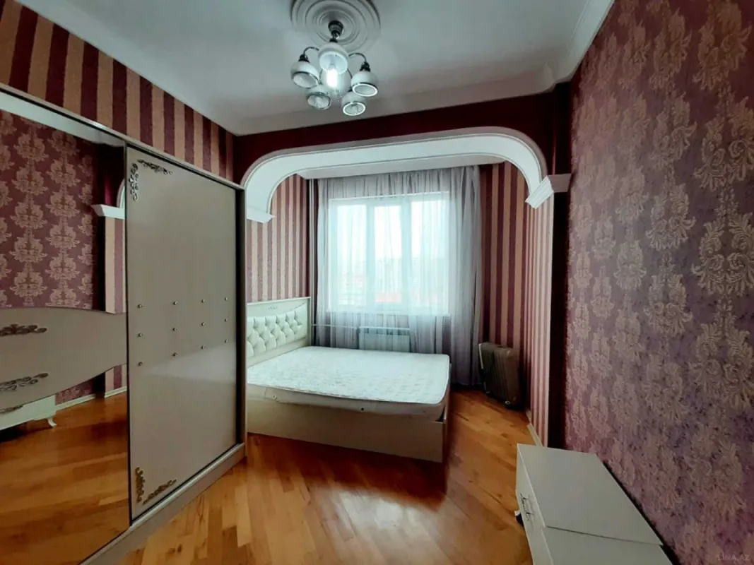 Kirayə verilir 2 otaqlı mənzil 70 m²