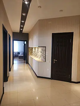Kirayə verilir 3 otaqlı mənzil 150 m²